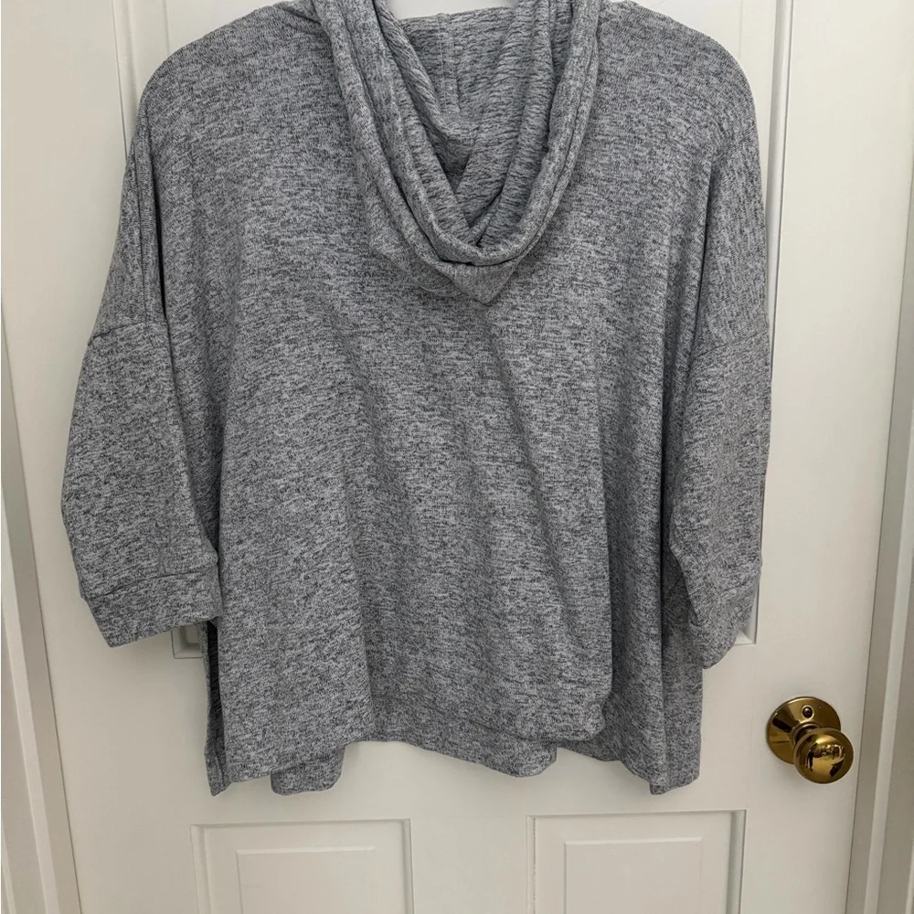 Donna Karan Heather Gray Hoodie - Picture 4 of 7